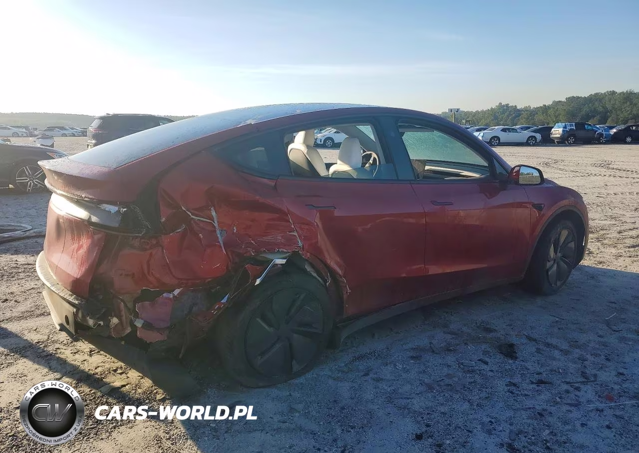 2026 Tesla Model Y VIN:7SAYGDED0TA469953 - 3