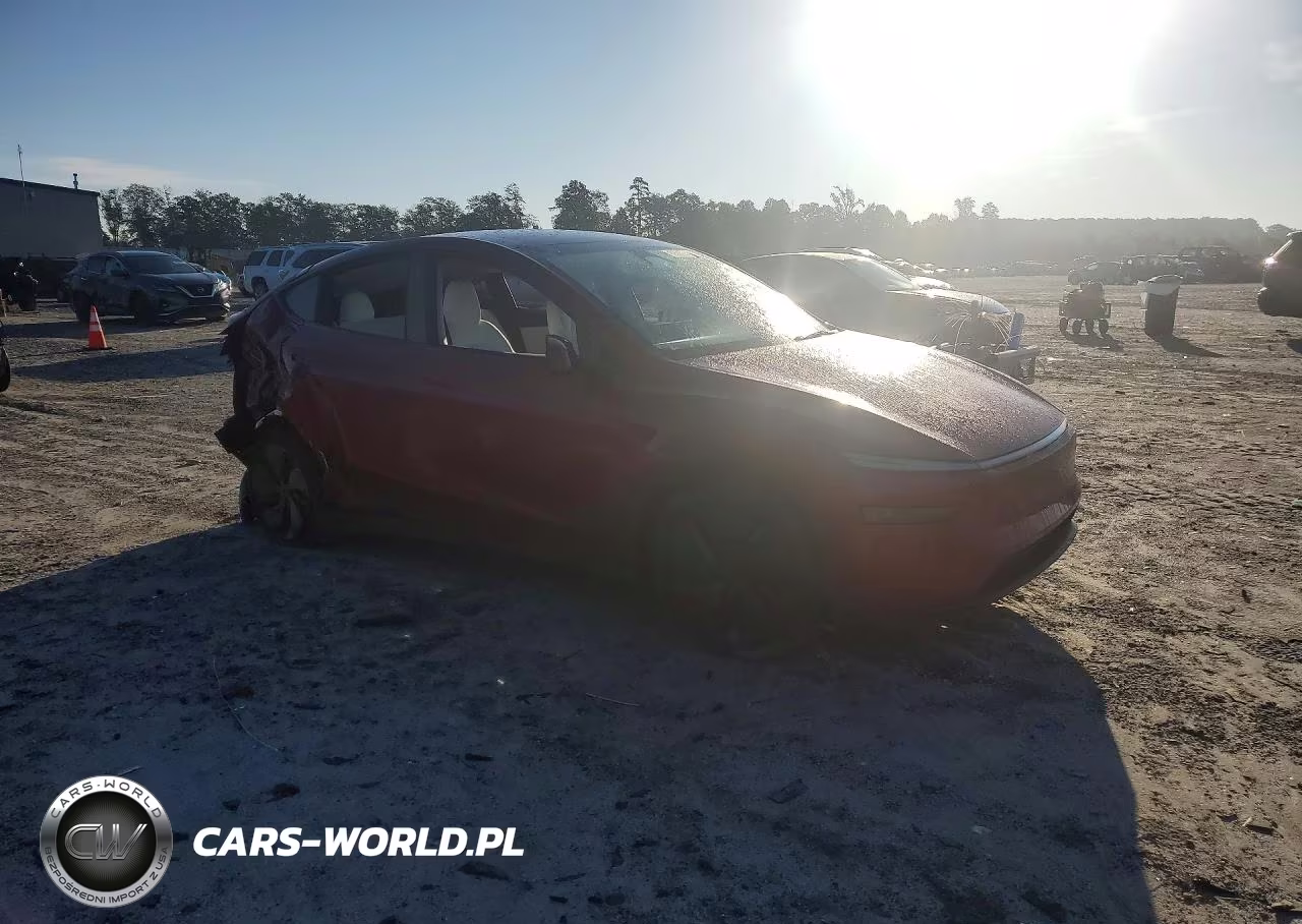 2026 Tesla Model Y VIN:7SAYGDED0TA469953 - 4