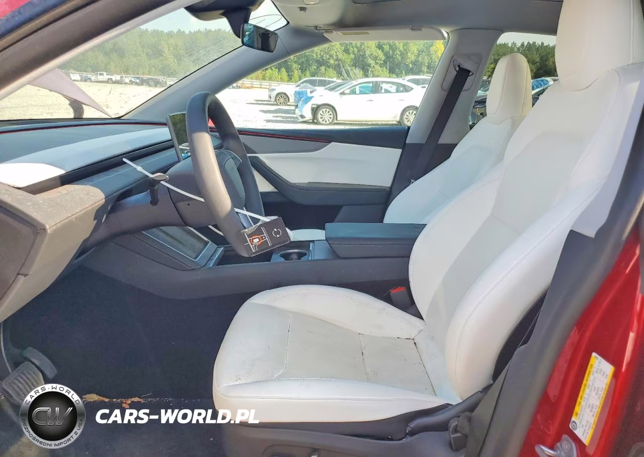 2026 Tesla Model Y VIN:7SAYGDED0TA469953 - 7