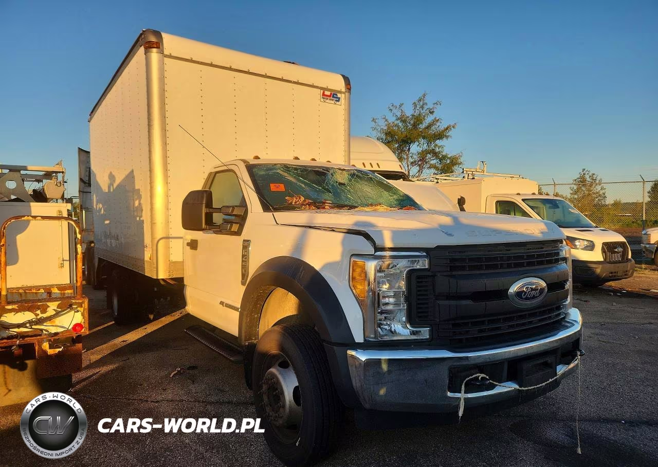 2017 Ford F450 Super Duty Box Truck VIN:1FDUF4GT7HDA06742 - 4