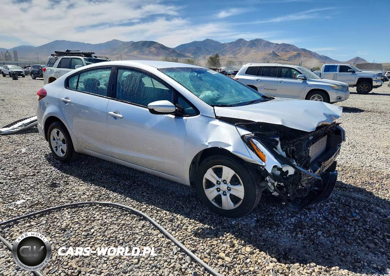 2017 Kia Forte Lx VIN:3KPFK4A77HE061274 - 4