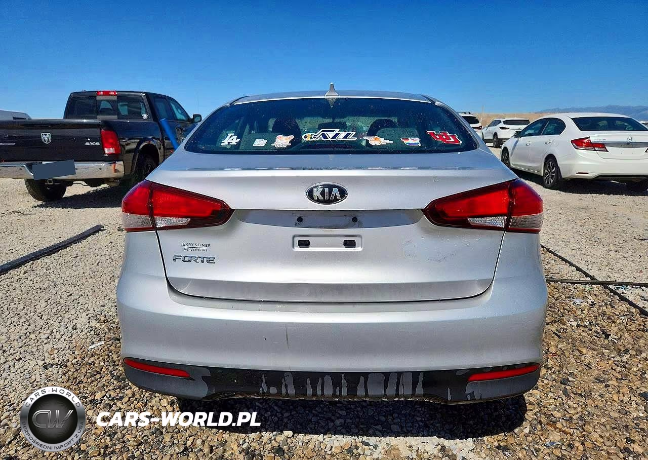 2017 Kia Forte Lx VIN:3KPFK4A77HE061274 - 6