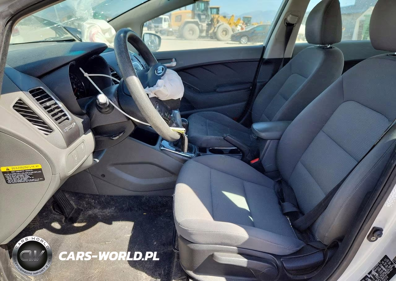 2017 Kia Forte Lx VIN:3KPFK4A77HE061274 - 7