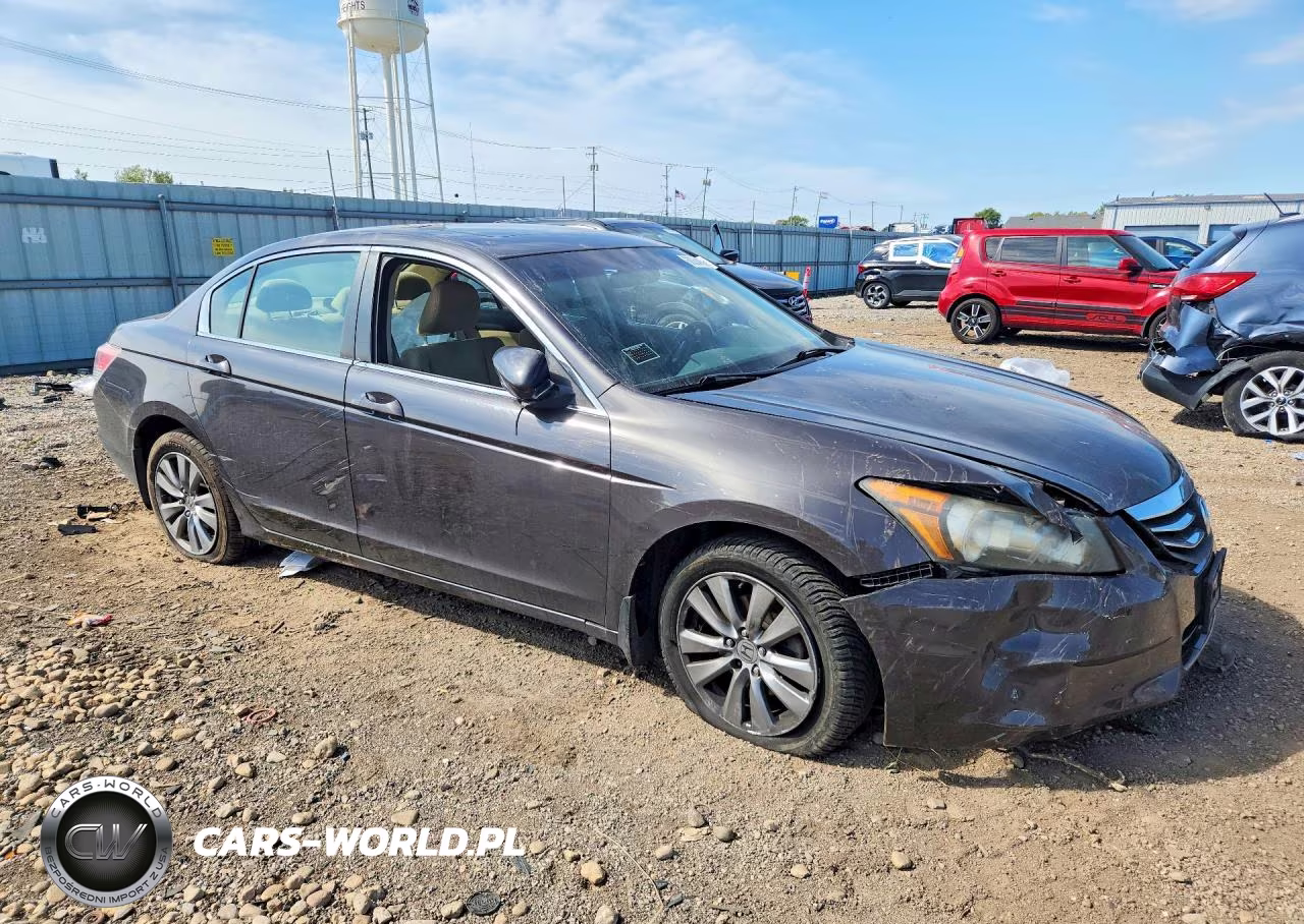 2011 Honda Accord Ex VIN:1HGCP2F76BA132719 - 4