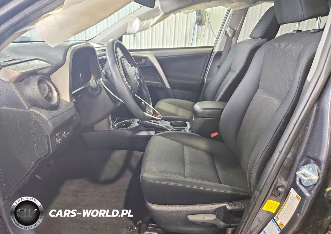 2017 Toyota Rav4 Le VIN:JTMBFREV1HJ706948 - 7