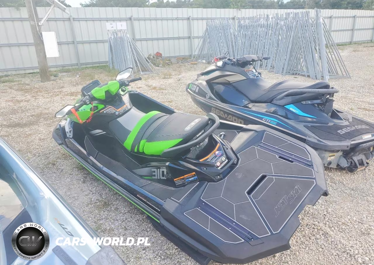 2023 Kawasaki Ultra 310Lx-S Jet Ski VIN:USKAW80229J223 - 3