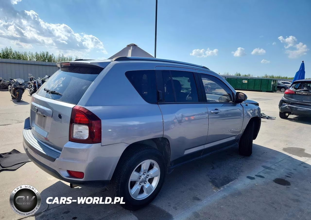 2015 Jeep Compass Sport VIN:1C4NJCBA2FD149036 - 3