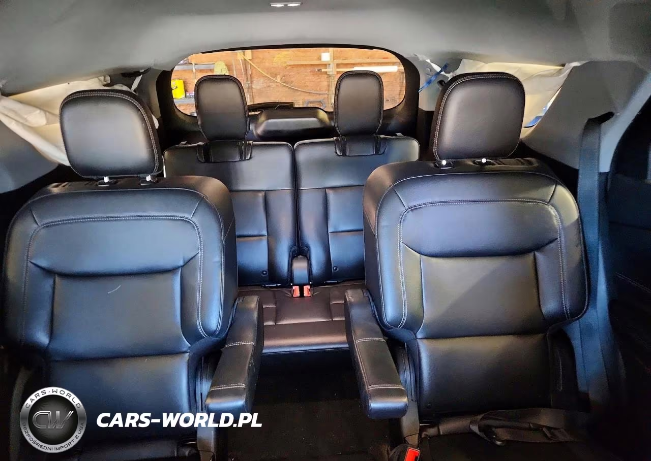 2020 Ford Explorer Xlt VIN:1FMSK8DH8LGC42835 - 10