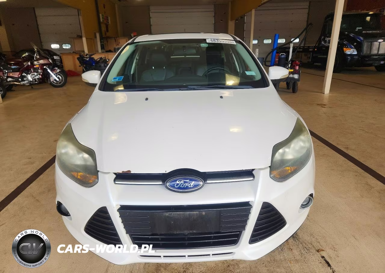 2013 Ford Focus Titanium VIN:1FADP3J28DL368094 - 5