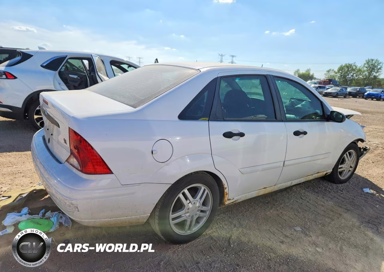 2002 Ford Focus Se VIN:1FAFP34P02W135015 - 3