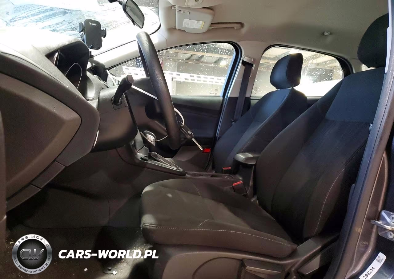 2018 Ford Focus Se VIN:1FADP3K21JL281955 - 7