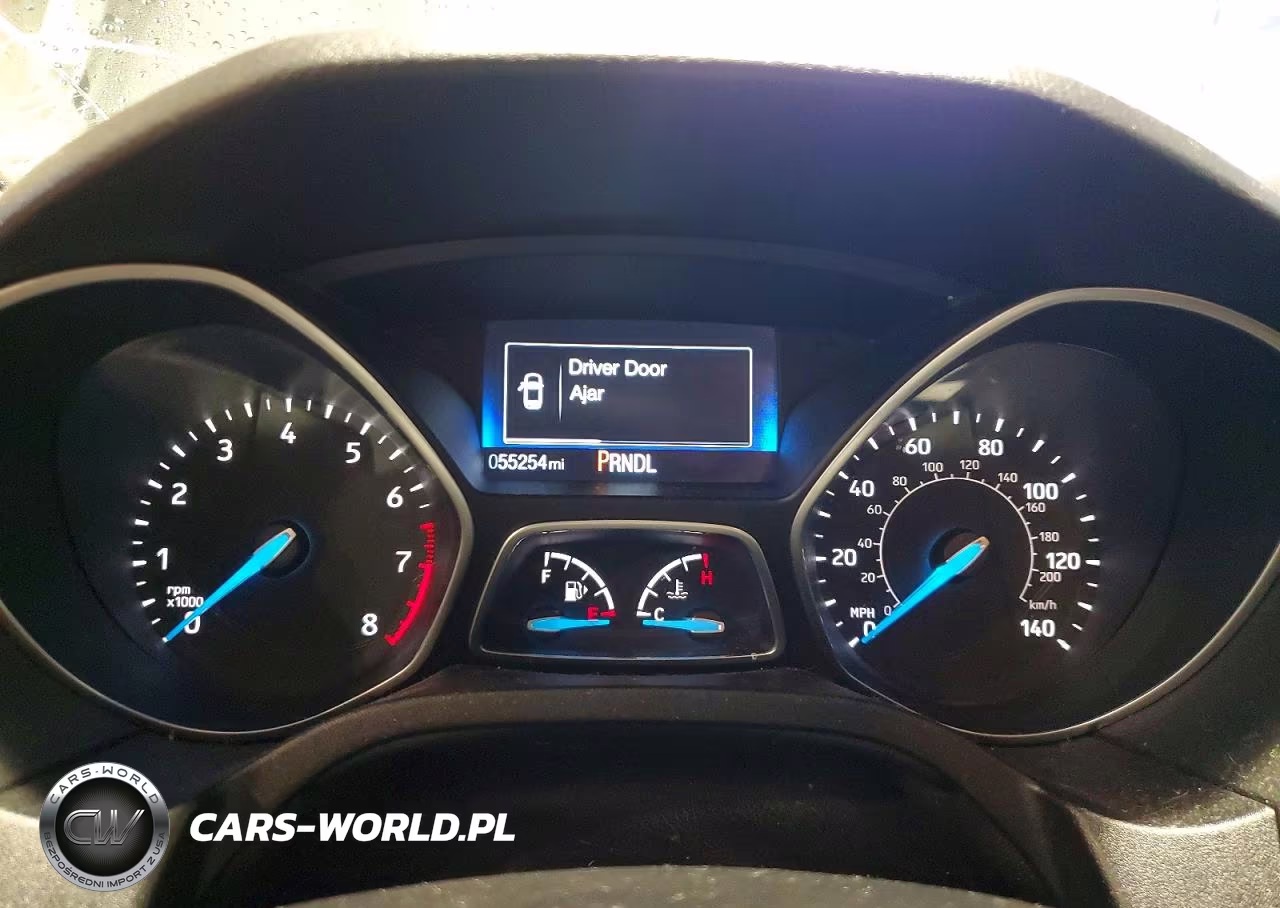 2018 Ford Focus Se VIN:1FADP3K21JL281955 - 9
