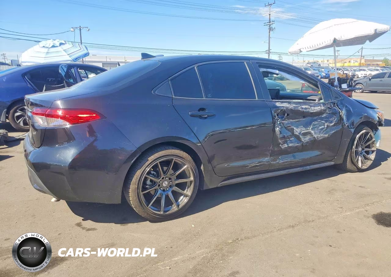 2022 Toyota Corolla Le VIN:5YFEPMAE2NP306424 - 3