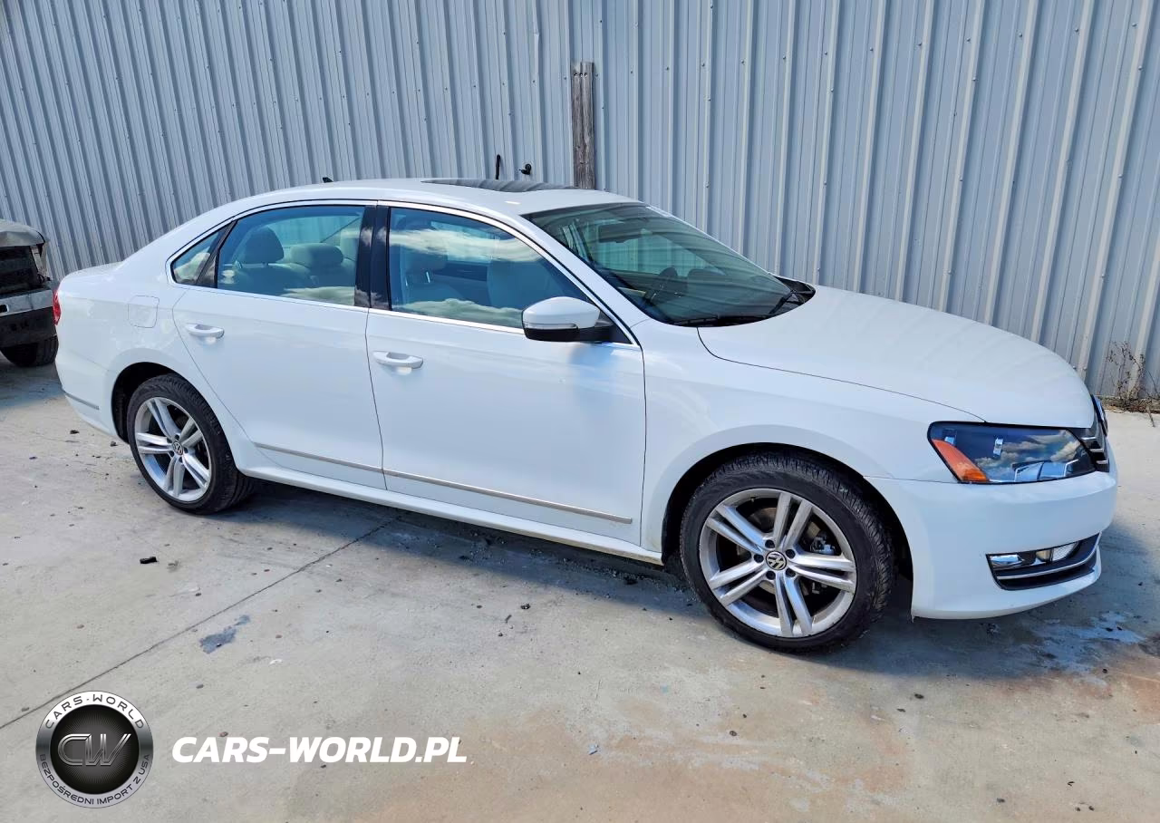 2015 Volkswagen Passat Sel VIN:1VWCS7A38FC080127 - 4