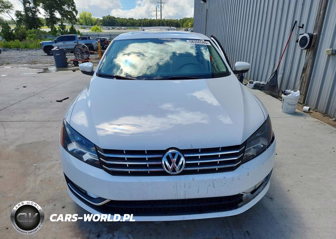 2015 Volkswagen Passat Sel VIN:1VWCS7A38FC080127 - 5