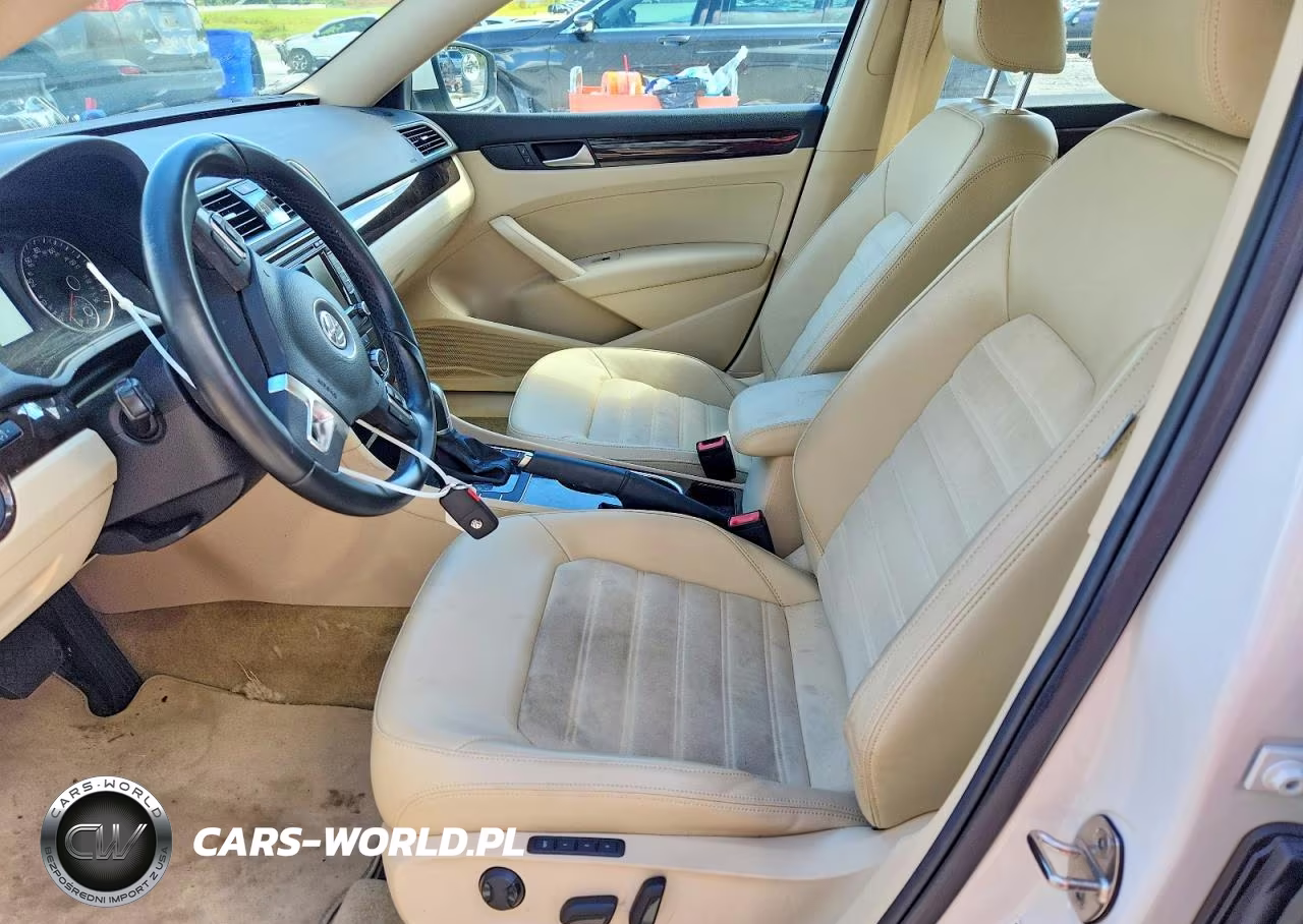 2015 Volkswagen Passat Sel VIN:1VWCS7A38FC080127 - 7