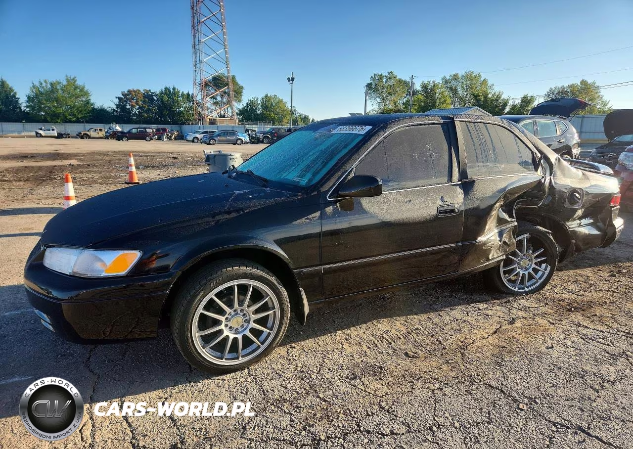 1998 Toyota Camry Le – zdjęcie 1 z 12