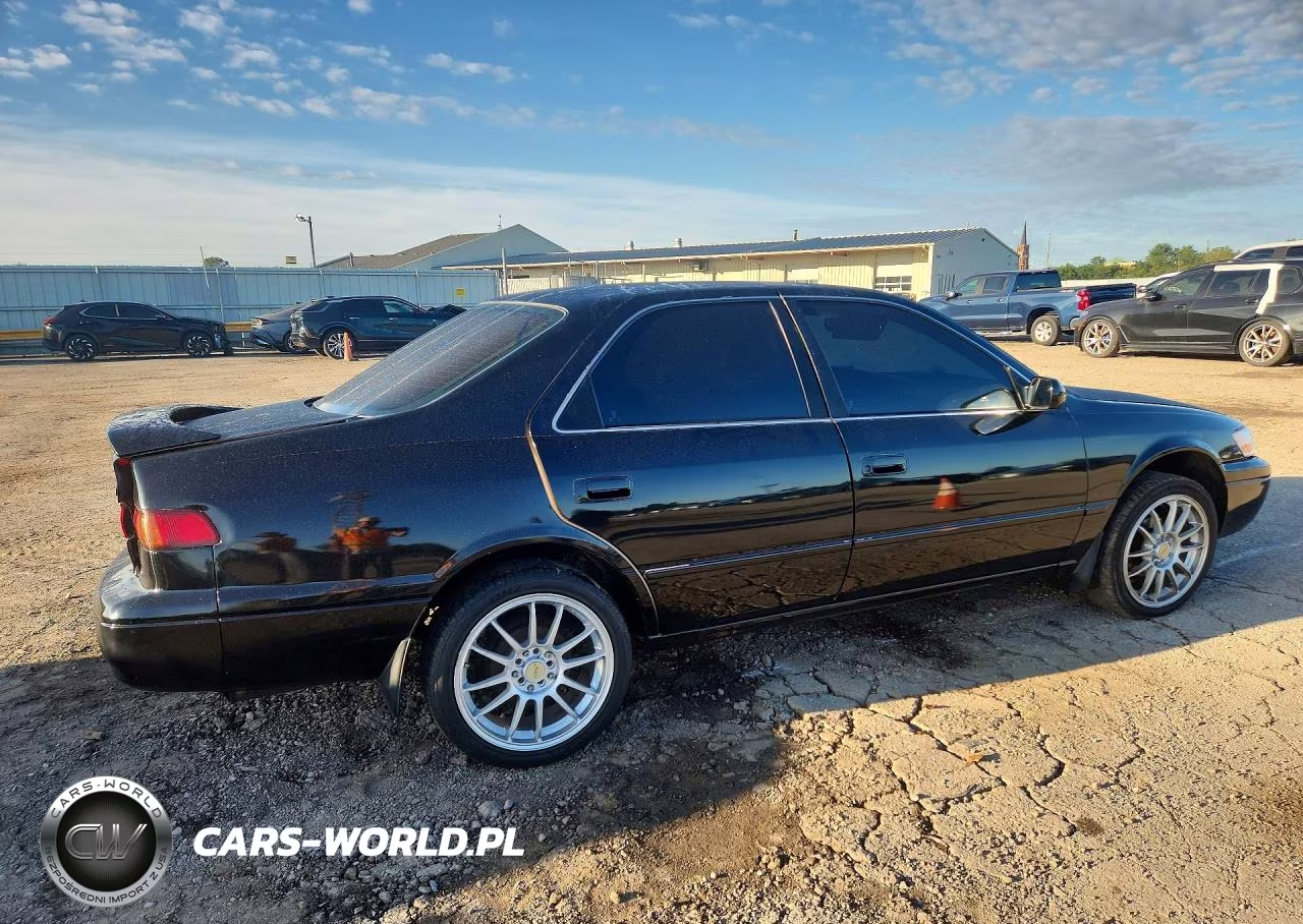 1998 Toyota Camry Le VIN:4T1BG22K4WU285412 - 3