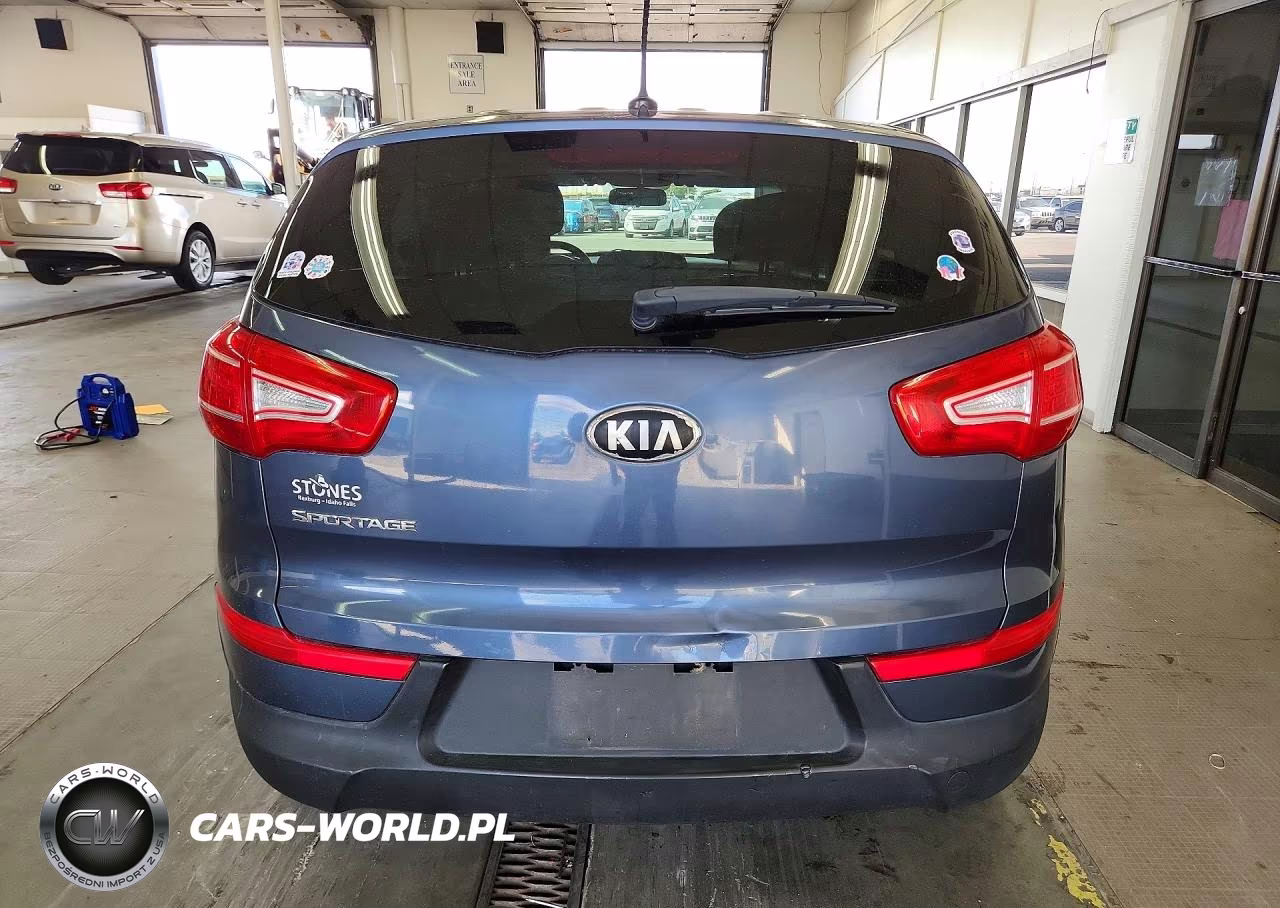 2013 Kia Sportage Base VIN:KNDPBCA24D7355714 - 6