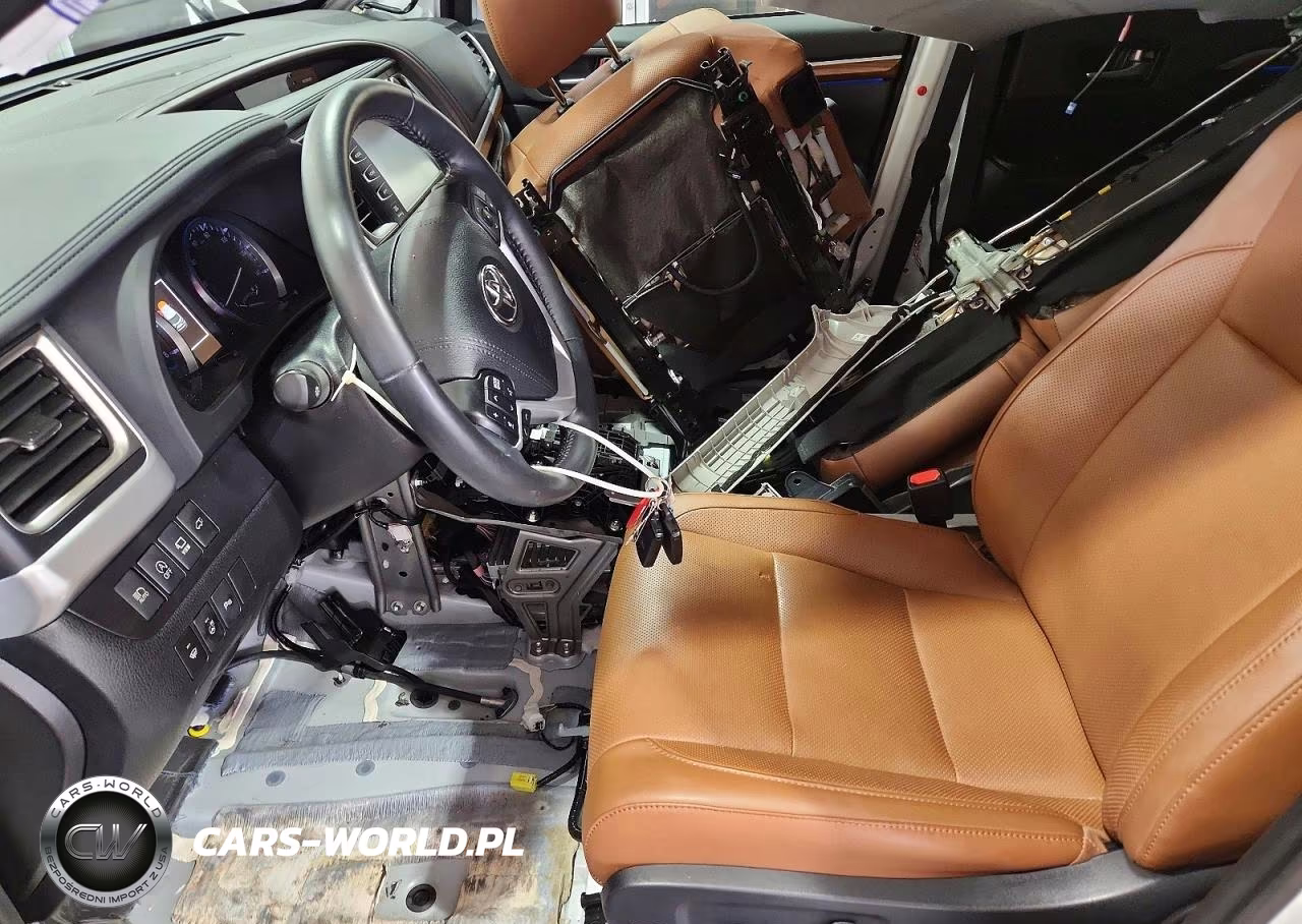2019 Toyota Highlander Limited Platinum VIN:5TDDZRFH7KS702163 - 7