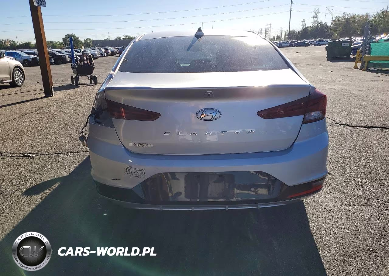 2019 Hyundai Elantra Value Edition VIN:KMHD84LF6KU778196 - 6