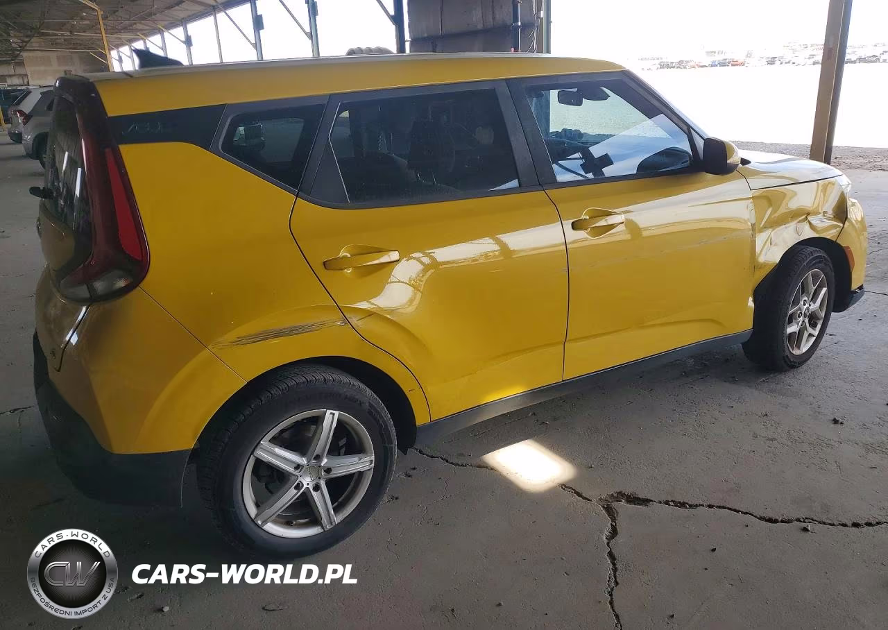 2020 Kia Soul S VIN:KNDJ23AU3L7101319 - 3