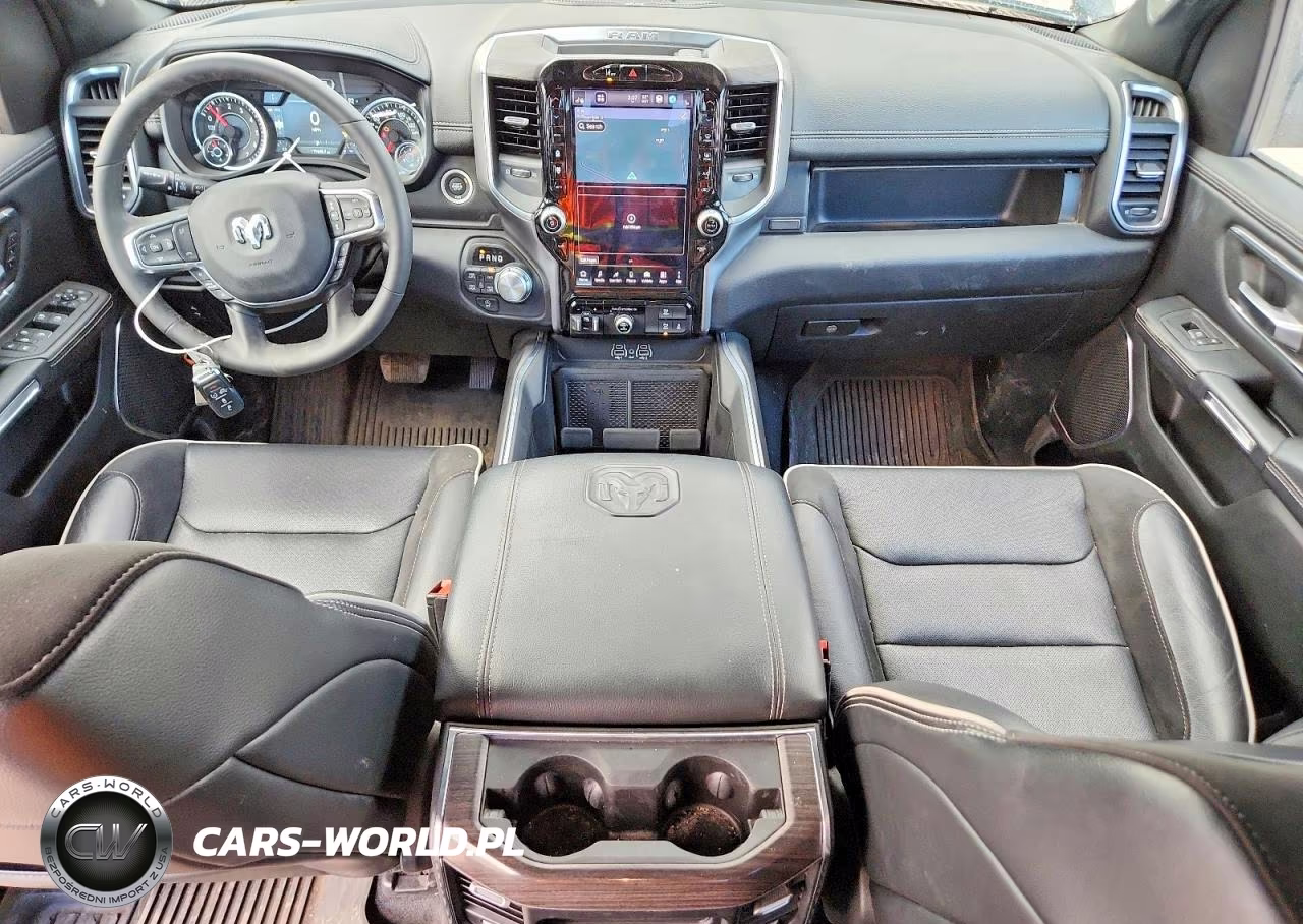 2025 Ram 1500 Laramie VIN:1C6SRFJP6SN688645 - 8