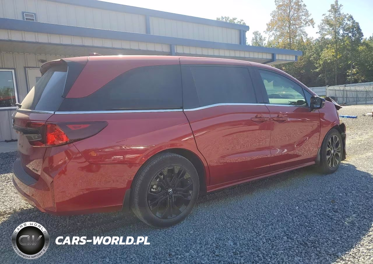 2026 Honda Odyssey Sport-L VIN:5FNRL6H75TB003081 - 3