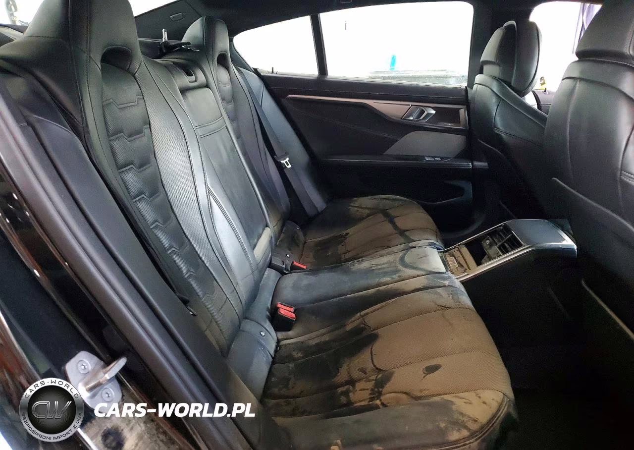 2023 BMW 840Xi VIN:WBAGV4C04PCM79712 - 10