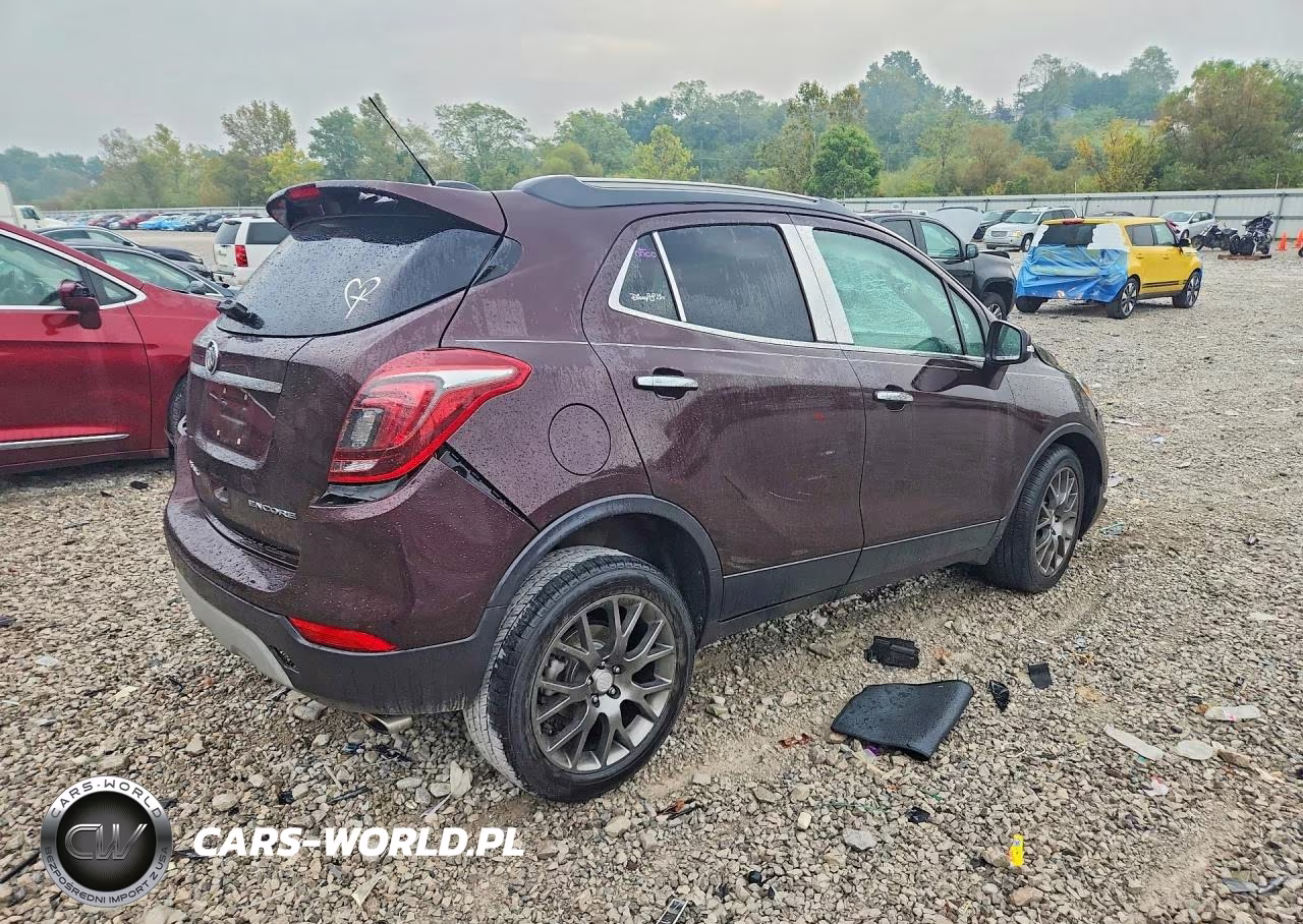 2018 Buick Encore Sport Touring VIN:KL4CJ1SB6JB696653 - 3
