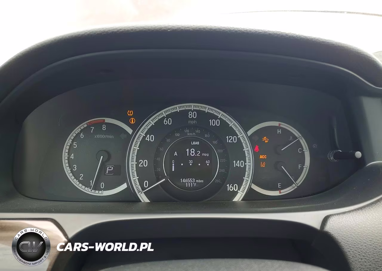 2016 Honda Accord Touring VIN:1HGCR3F97GA028135 - 9