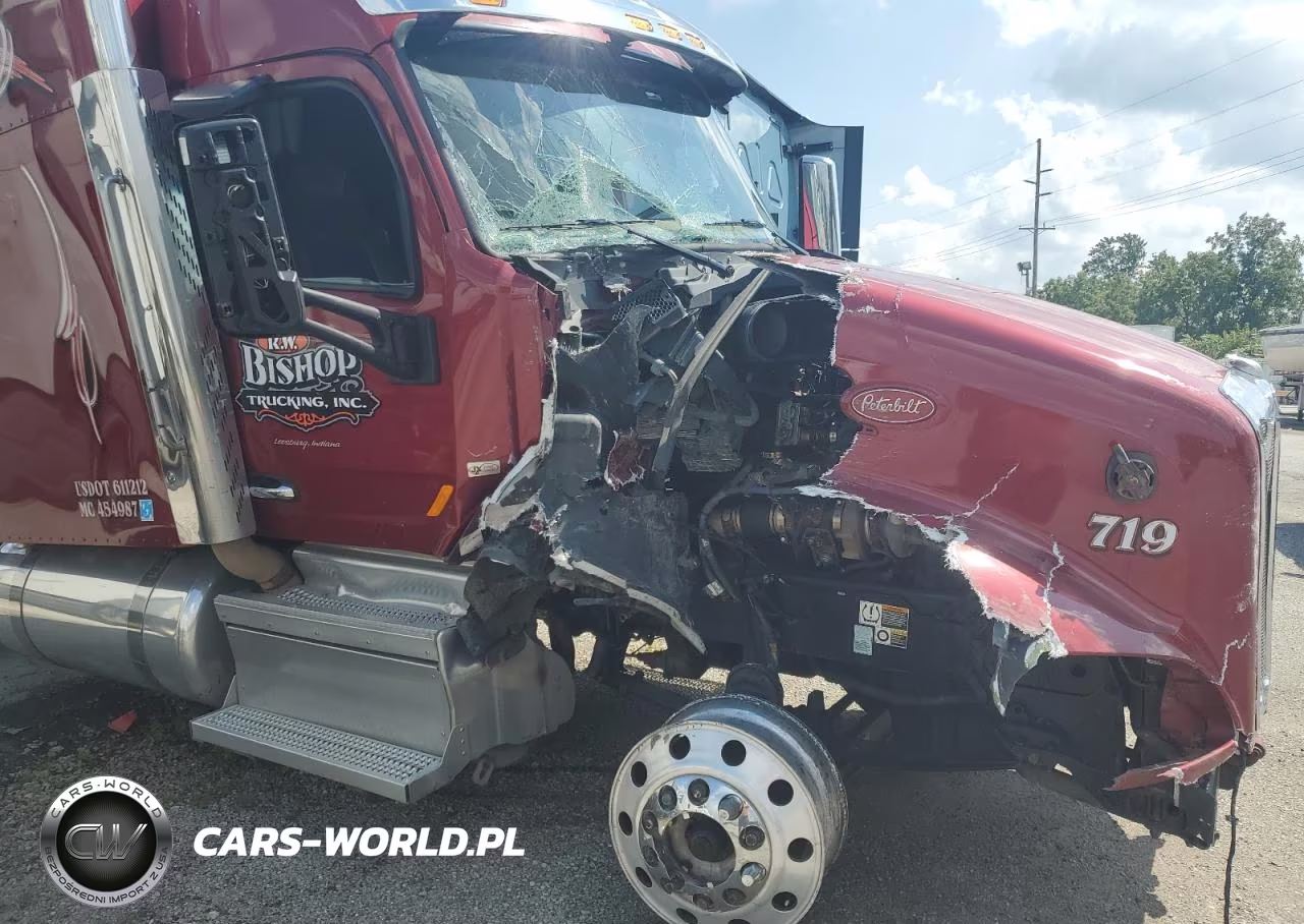 2019 Peterbilt 579 Semi Truck VIN:1XPBDP9X6KD625907 - 9