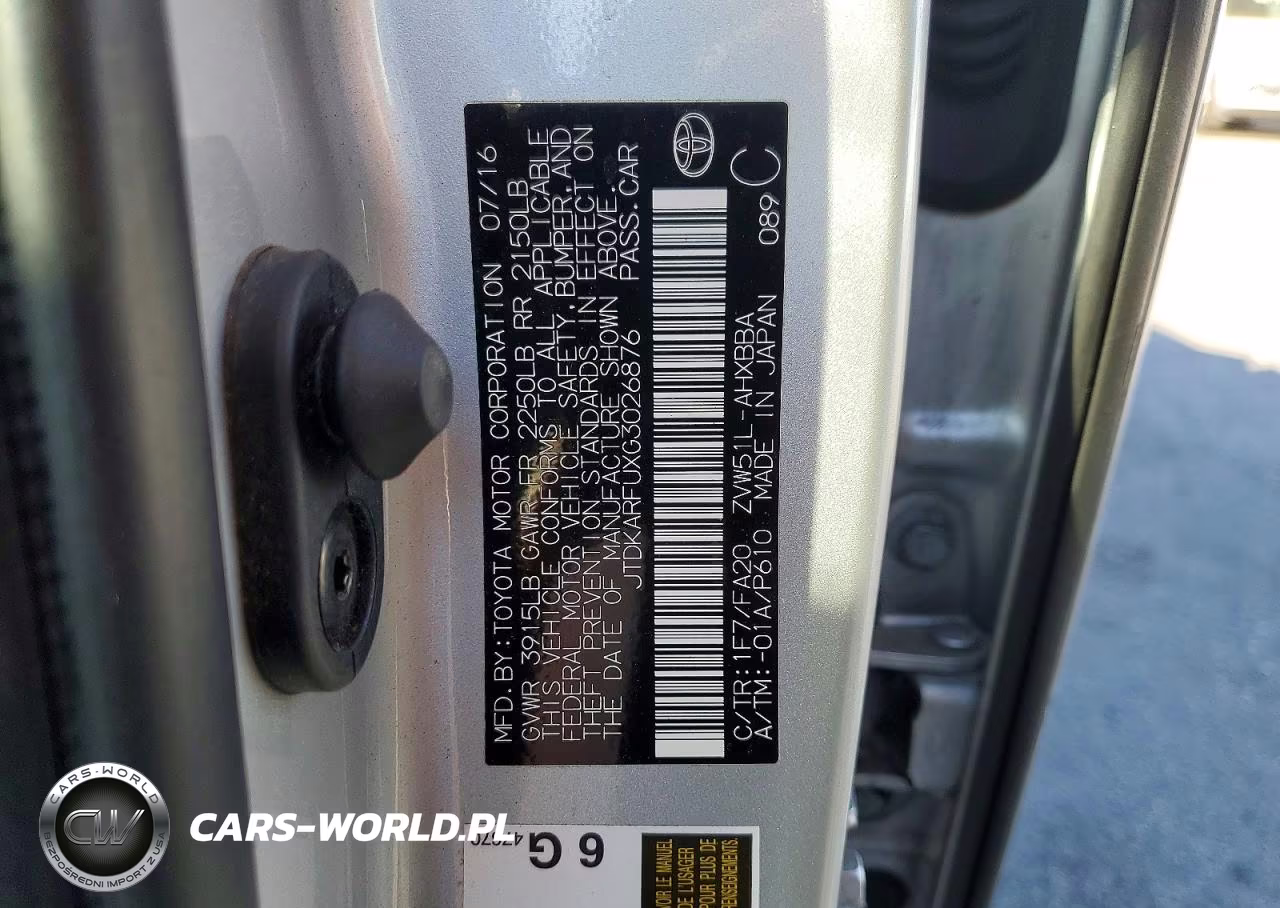 2016 Toyota Prius Two Eco VIN:JTDKARFUXG3026876 - 12