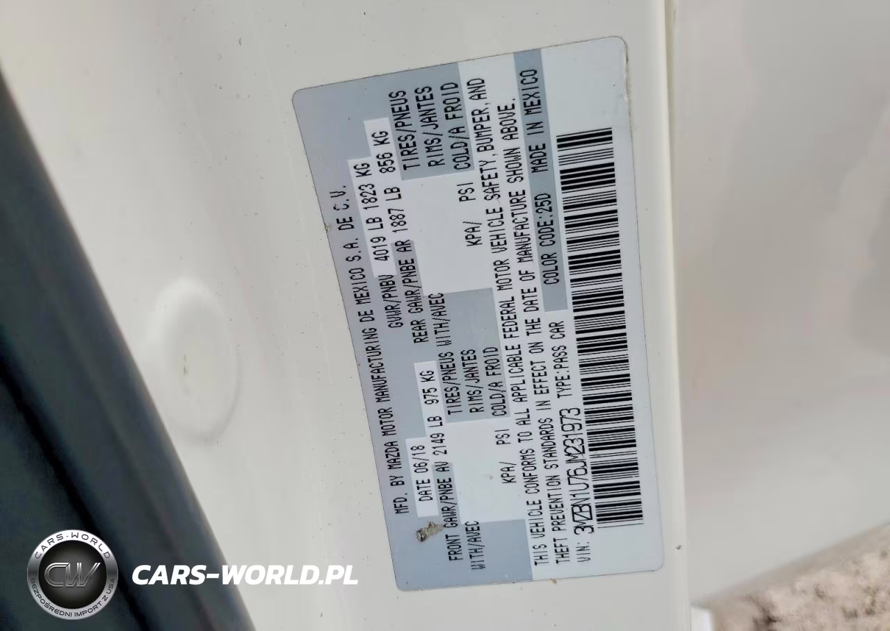 2018 Mazda 3 VIN:3MZBN1U76JM231973 - 10