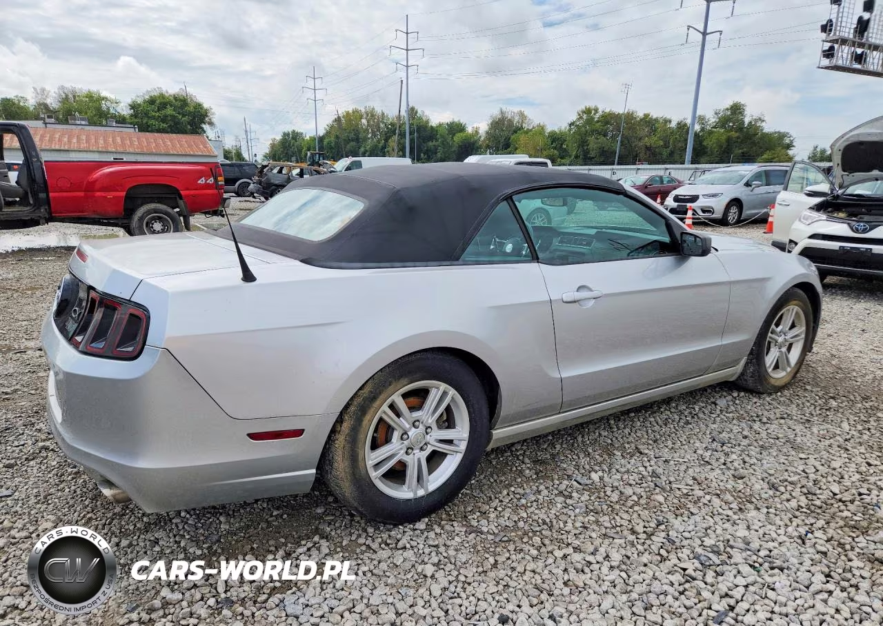 2014 Ford Mustang VIN:1ZVBP8EM6E5322681 - 3