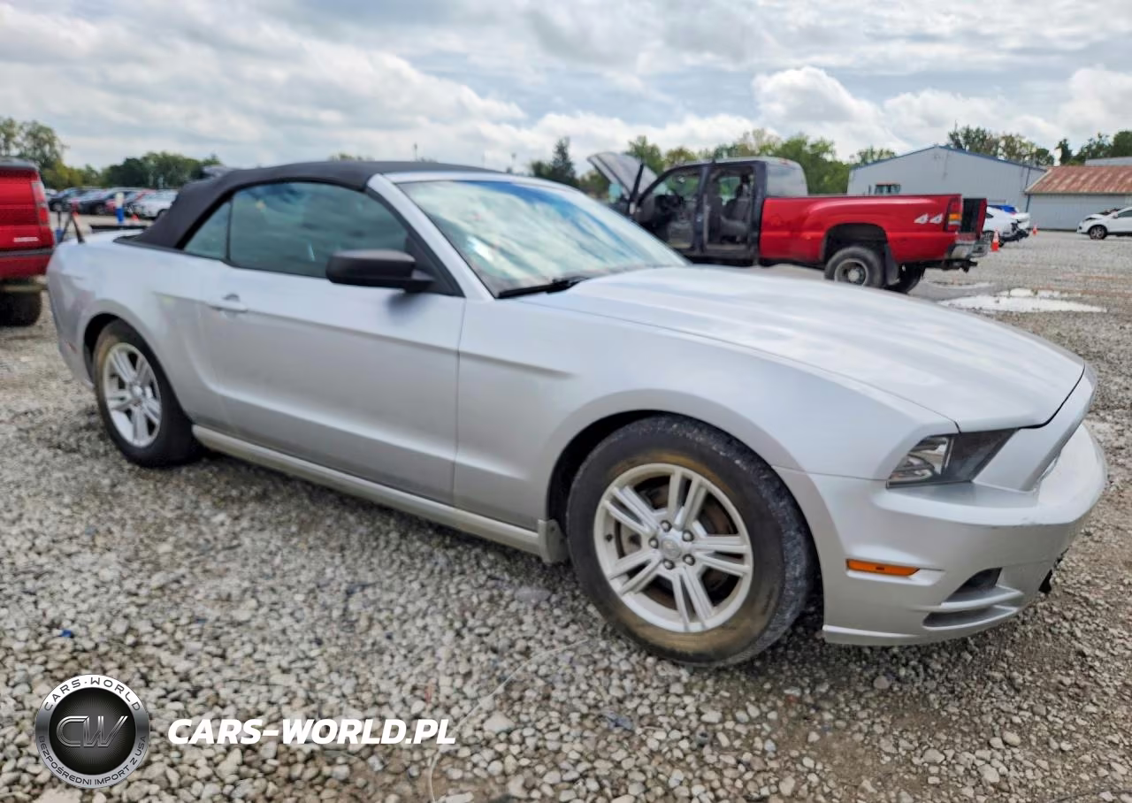 2014 Ford Mustang VIN:1ZVBP8EM6E5322681 - 4