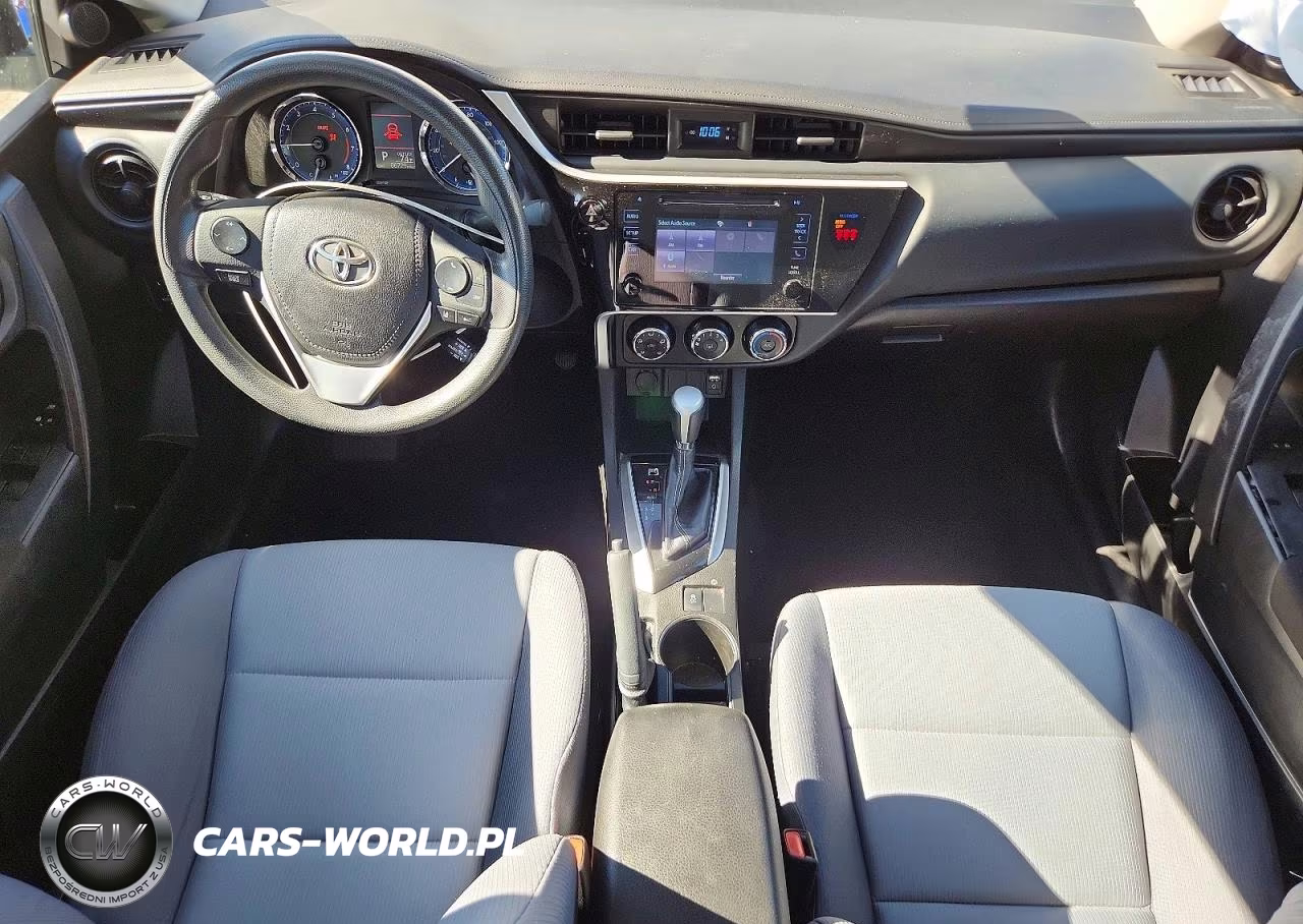 2018 Toyota Corolla L VIN:5YFBURHE3JP790211 - 8