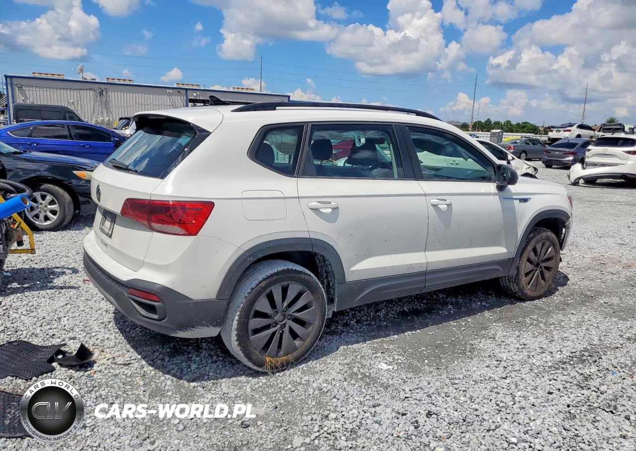 2024 Volkswagen Taos VIN:3VV5X7B28RM107236 - 3