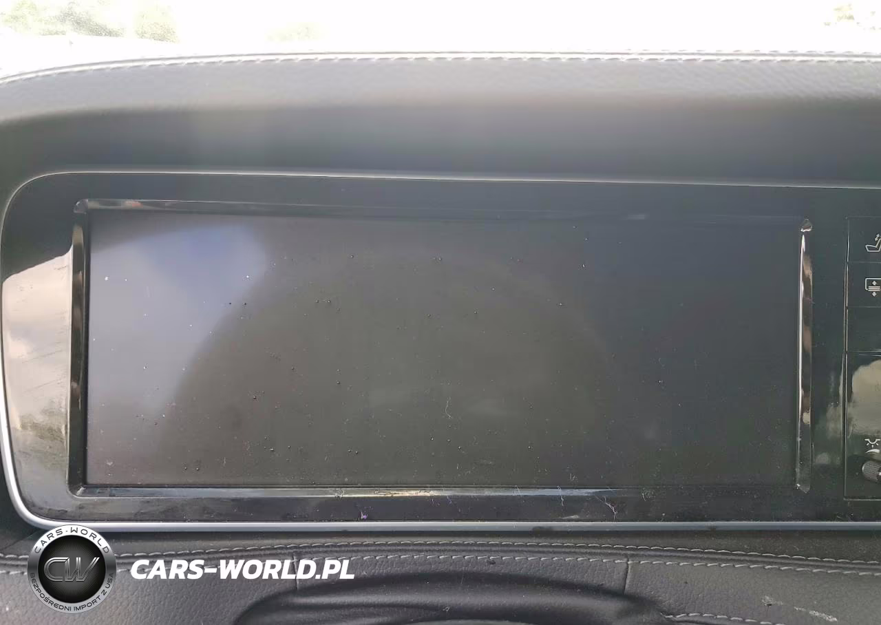 2015 Mercedes-Benz S 550 4Matic VIN:WDDUG8FB1FA157825 - 9