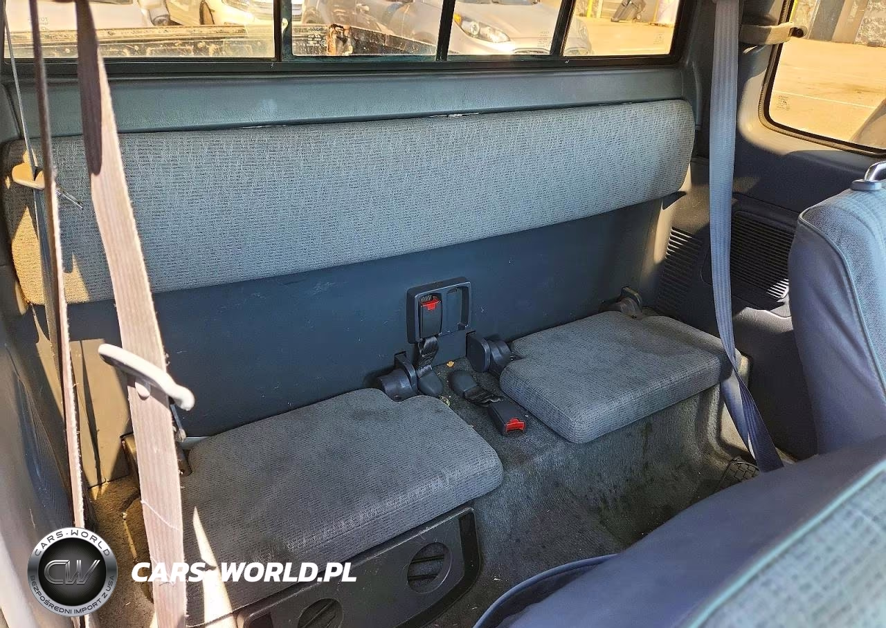 1998 Toyota Tacoma Base VIN:4TAVL52N2WZ125942 - 10