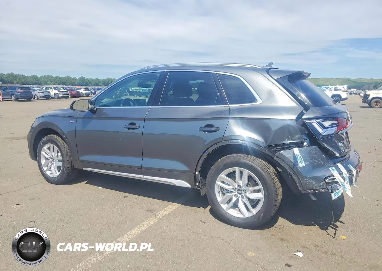 2024 Audi Q5 Premium 45 VIN:WA1GAAFY2R2079374 - 2