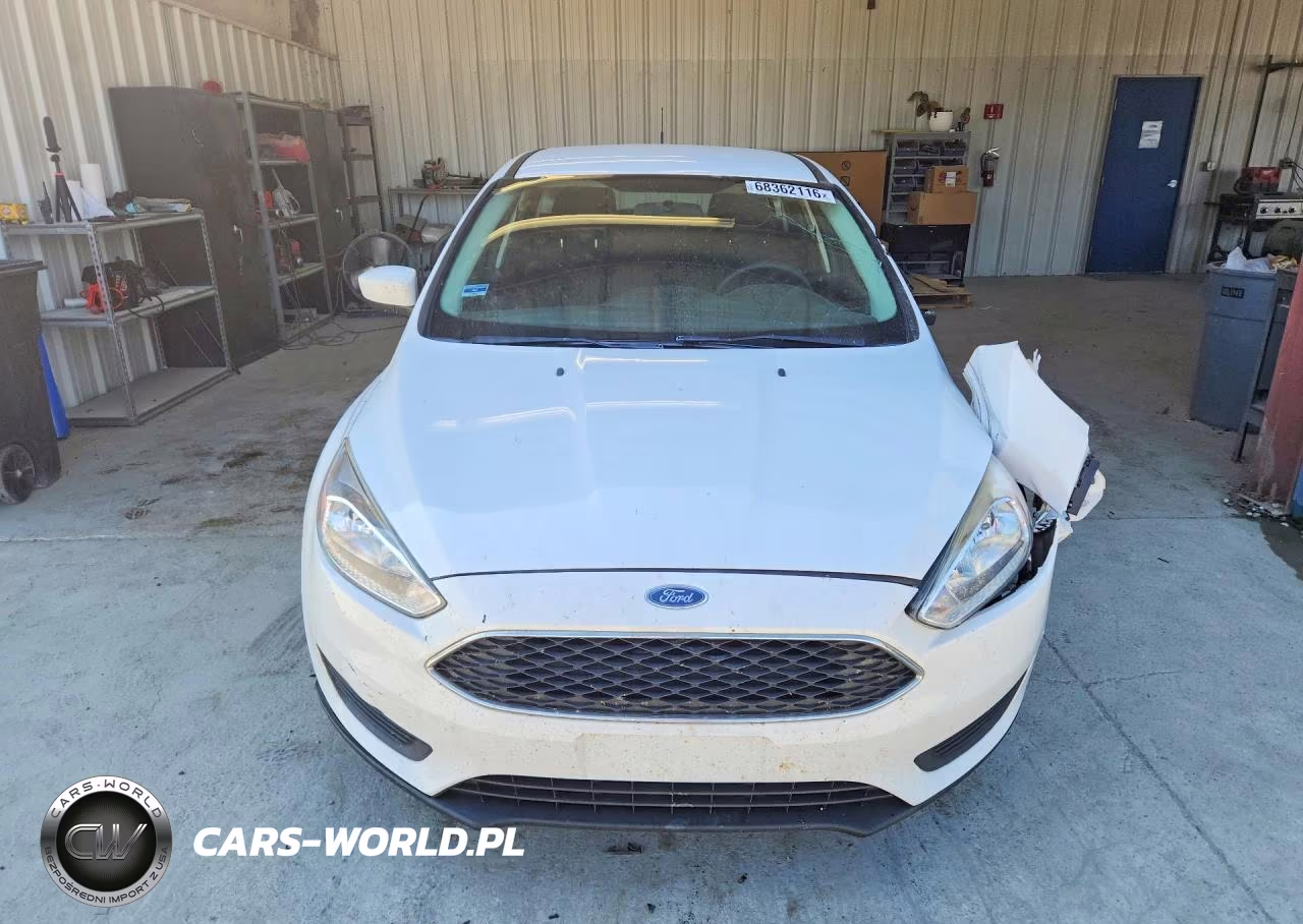 2018 Ford Focus Se VIN:1FADP3K28JL245518 - 5