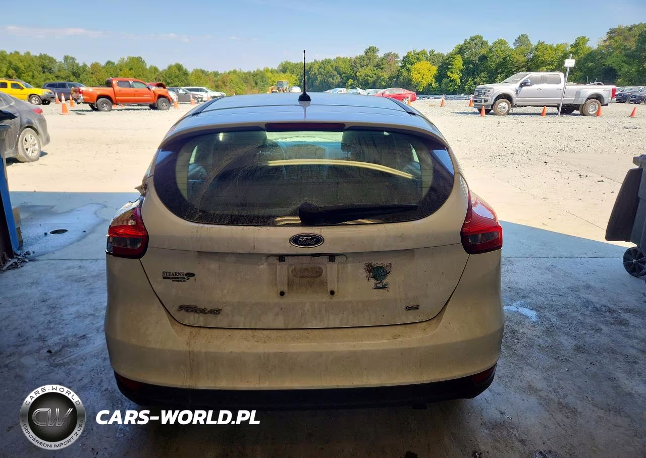 2018 Ford Focus Se VIN:1FADP3K28JL245518 - 6