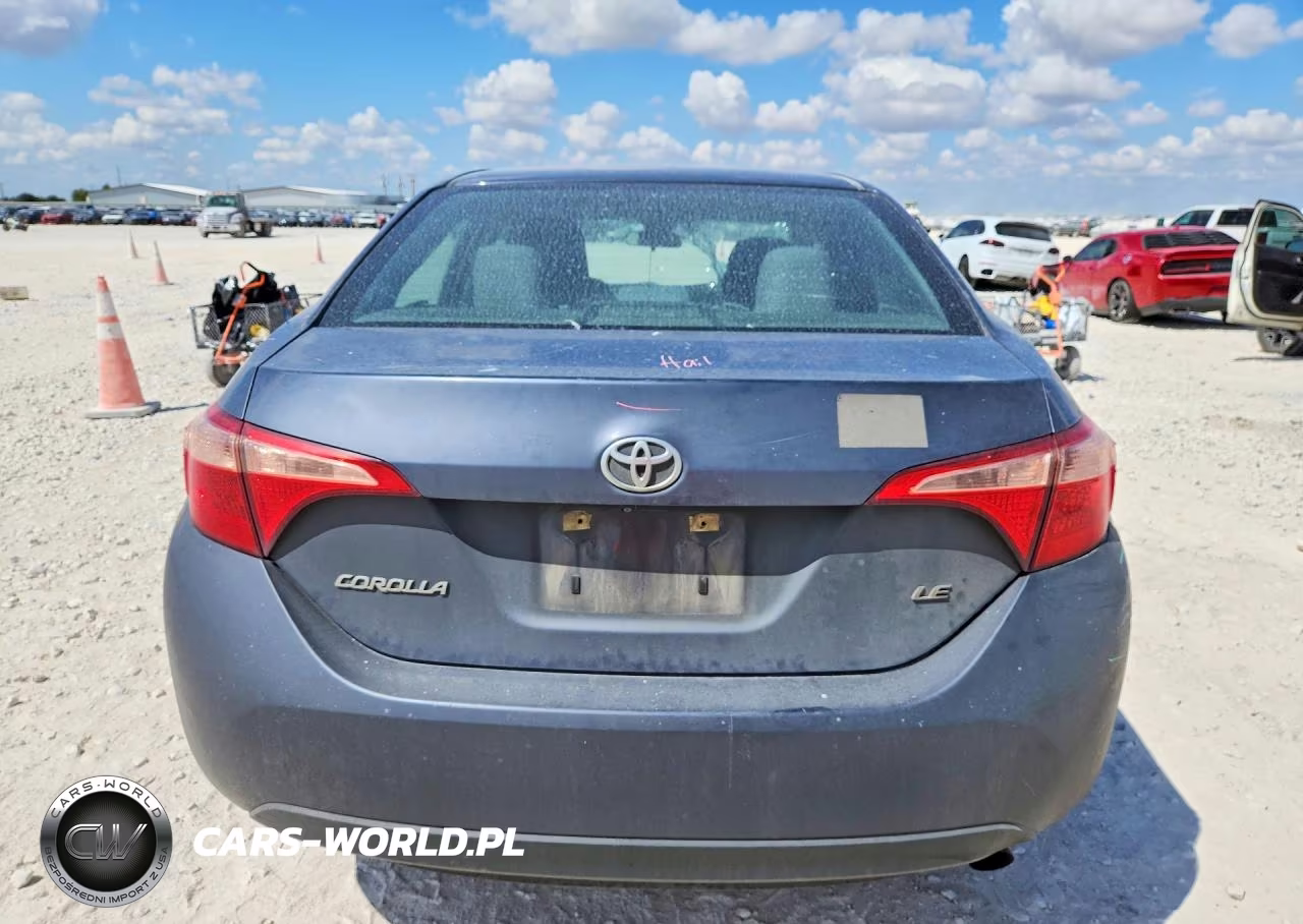 2017 Toyota Corolla Le VIN:5YFBURHE9HP659116 - 6