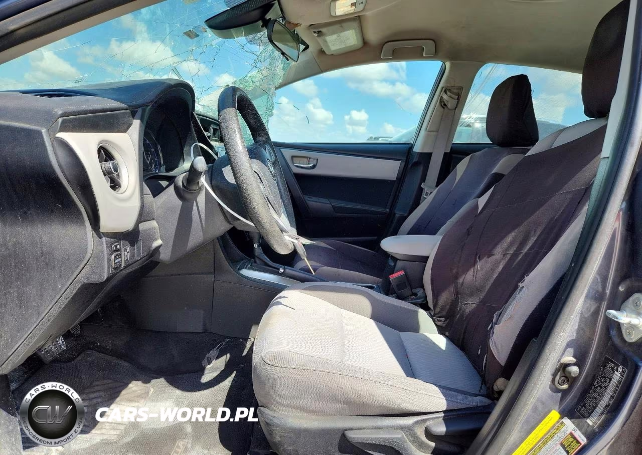2017 Toyota Corolla Le VIN:5YFBURHE9HP659116 - 7