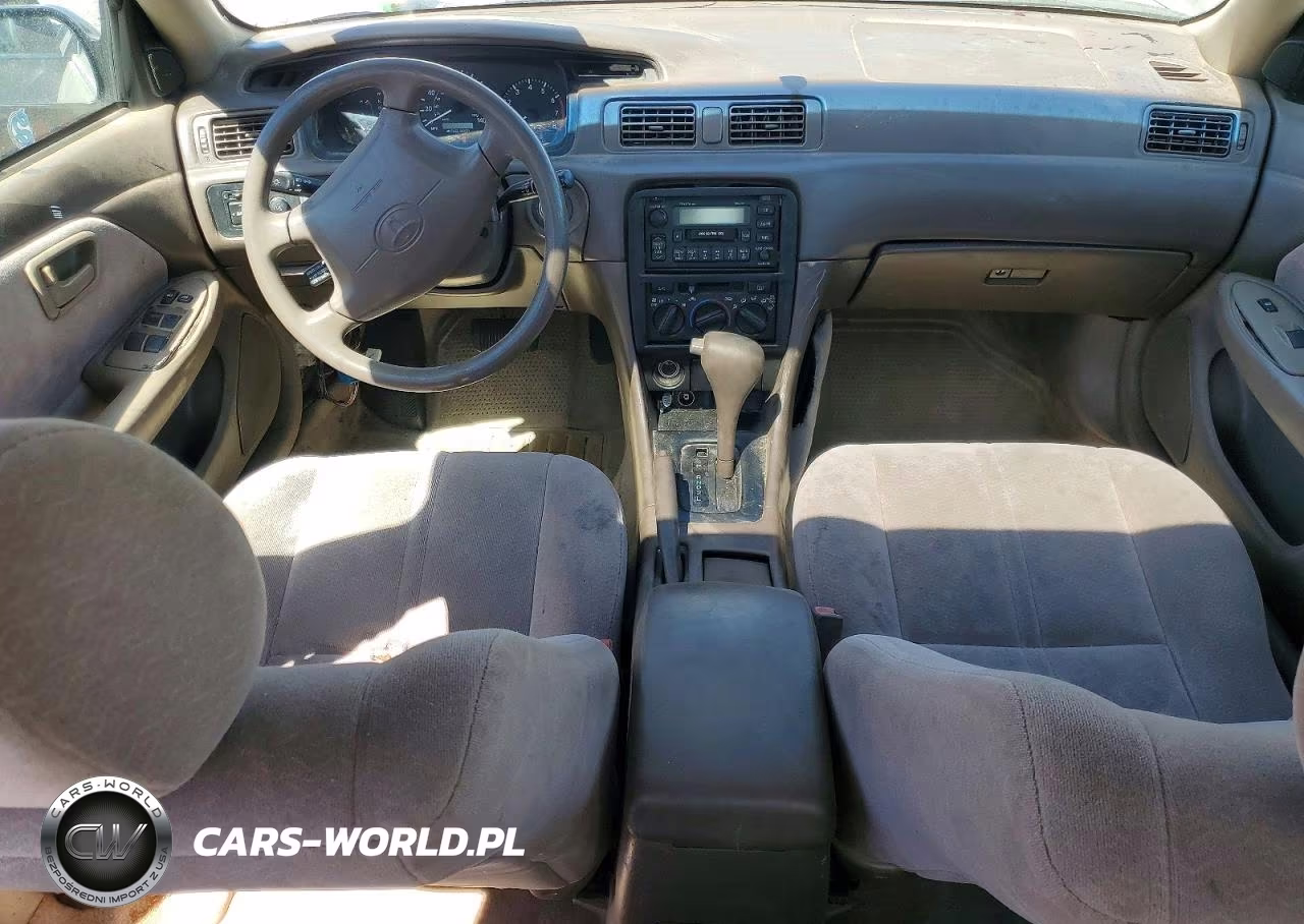 1999 Toyota Camry Le VIN:4T1BG22K1XU583658 - 8
