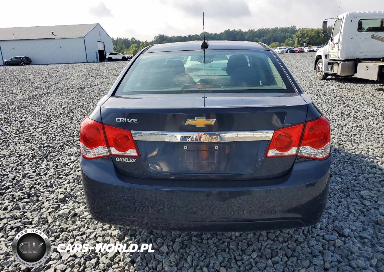 2016 Chevrolet Cruze Limited Ls VIN:1G1PC5SH6G7188393 - 6