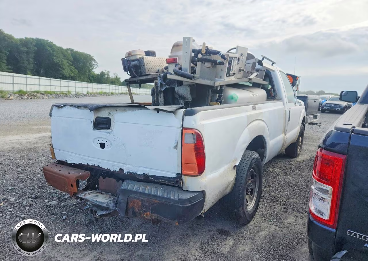 2015 Ford F350 Super Duty VIN:1FTBF3A67FEC59270 - 3