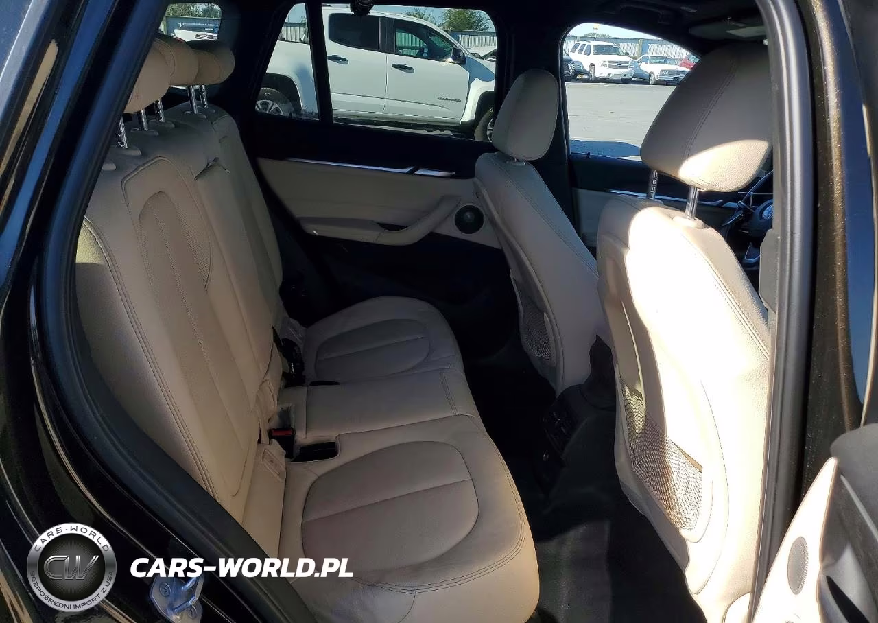 2017 BMW X1 xDrive28I VIN:WBXHT3C31H5F80316 - 11