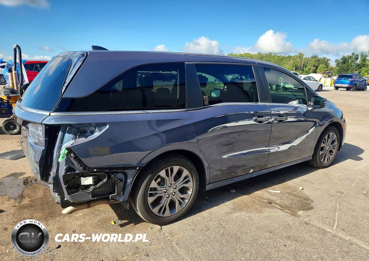 2025 Honda Odyssey Touring VIN:5FNRL6H85SB032345 - 3
